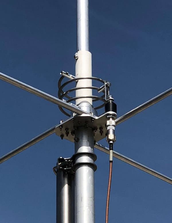 GRAZIOLI FE6V antena bazowa 5/8 fali na pasmo 6m (50-54MHz) długość 417cm z przeciwwagami 1/4 fali