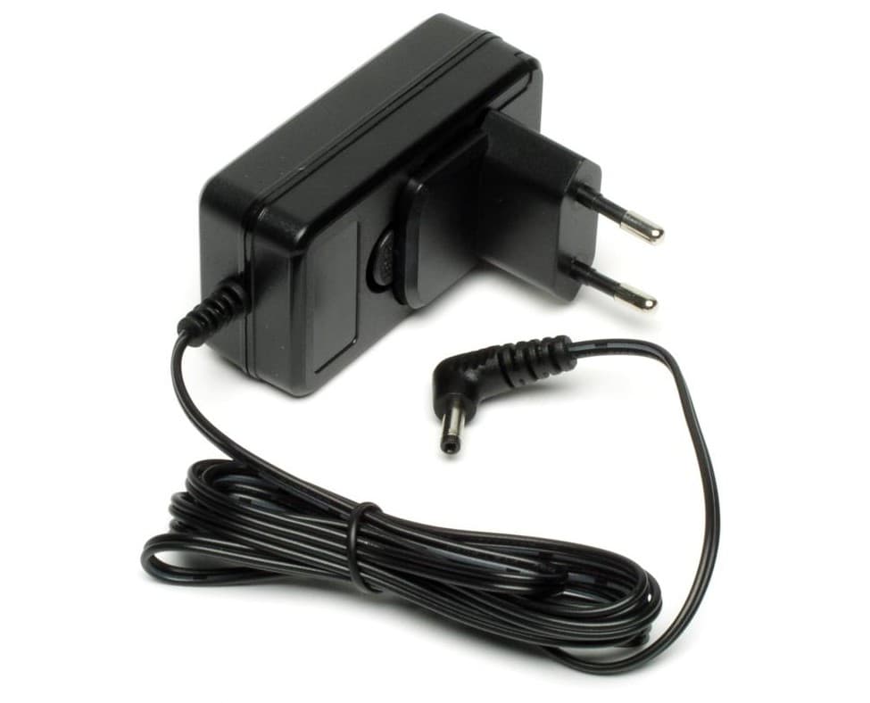 Yaesu SAD-25C zasilacz sieciowy do FT-5DE, FT-3DE, FT-70DE, FTA-450L, FTA-550, FTA-750, FTA-850, CD-41