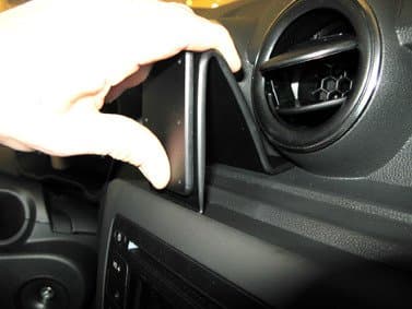 Brodit Proclip do Dacia Duster 18-22 uchwyt samochodowy w kratkę nawiewu 855395 *SUPERJAKOŚĆ* 5 lat gwarancji