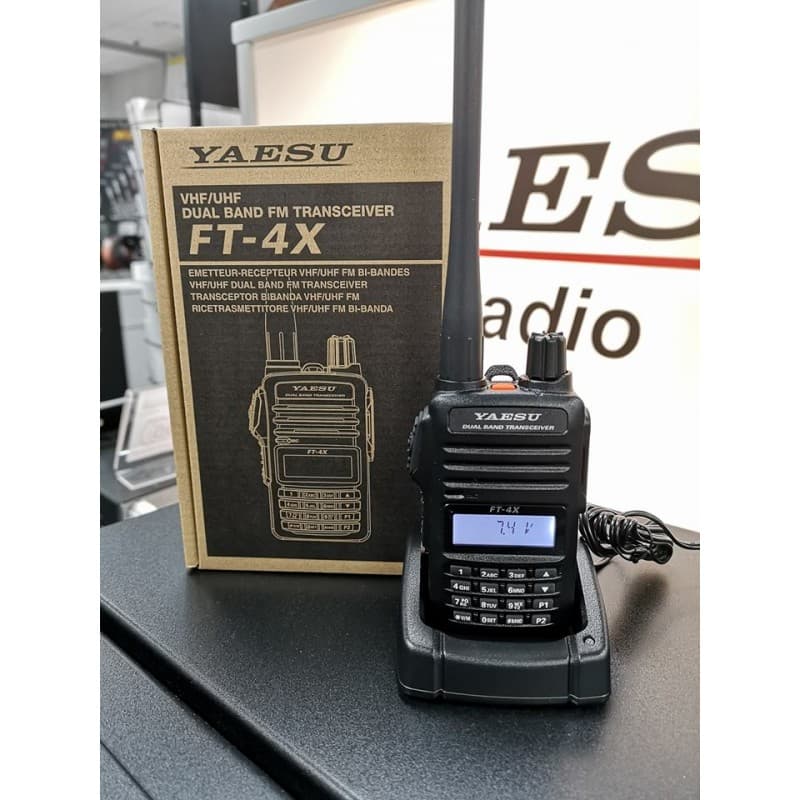 Zestaw YAESU FT-4XE radio przenośne 5W VHF/UHF + antena na magnesie Diamond MR-77SJ 50cm