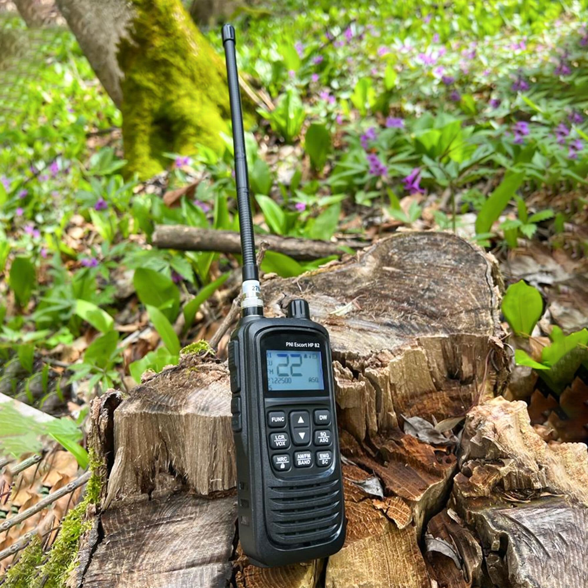 PNI Escort HP 82 CB radio ręczne / przenośne (ręczniak CB) + adapter samochodowy 12V + gniazdo do zewnętrznej anteny CB