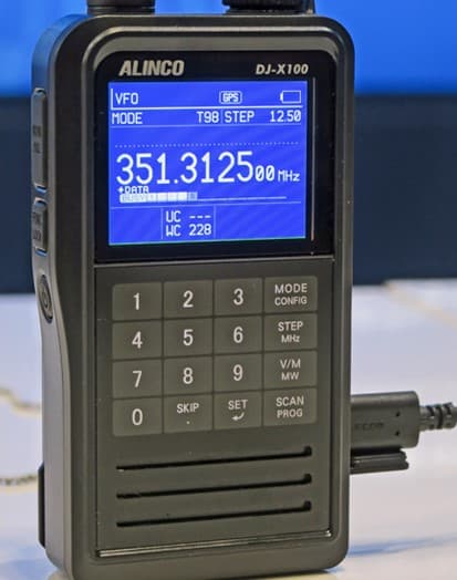 Alinco DJ-X100E skaner szerokopasmowy 30MHz - 470MHz analogowe FM/NFM/AM/NAM cyfrowe NXDN/DMR/D-STAR/C4FM/DCR (Alinco DJ-X100 wersja europejska)