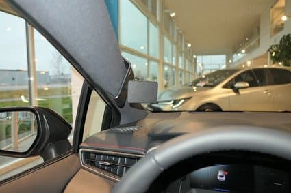 Brodit ProClip do Toyota Corolla 19-26 oraz Suzuki Swace 21-26 uchwyt samochodowy na słupek 805578 *SUPERJAKOŚĆ* 5 lat gwarancji