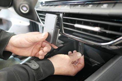 Brodit ProClip do Skoda Octavia IV 20-24 (tylko z automatem) uchwyt samochodowy w kratkę nawiewu 855619 *SUPERJAKOŚĆ* 5 lat gwarancji