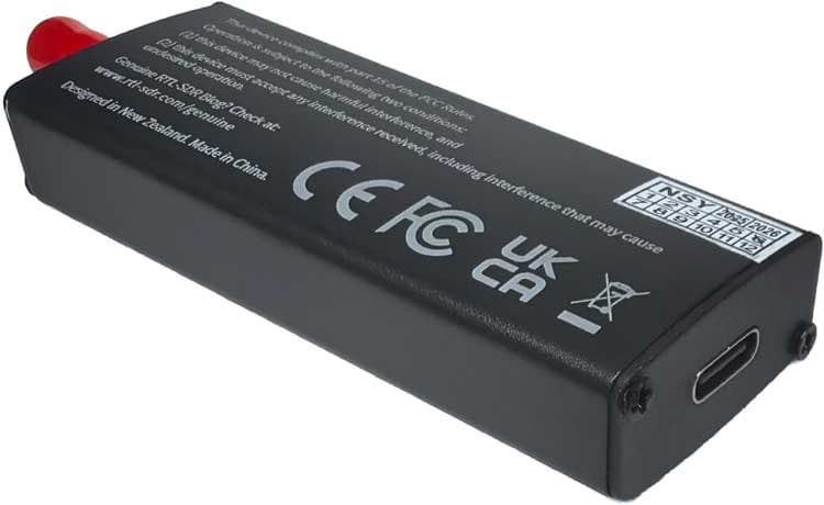 RTL-SDR RTL2832U DVB-T V3c USB-C odbiornik SDR szerokopasmowy 500kHz - 1766MHz (100% oryginał) *najnowsza wersja z USB-C* 