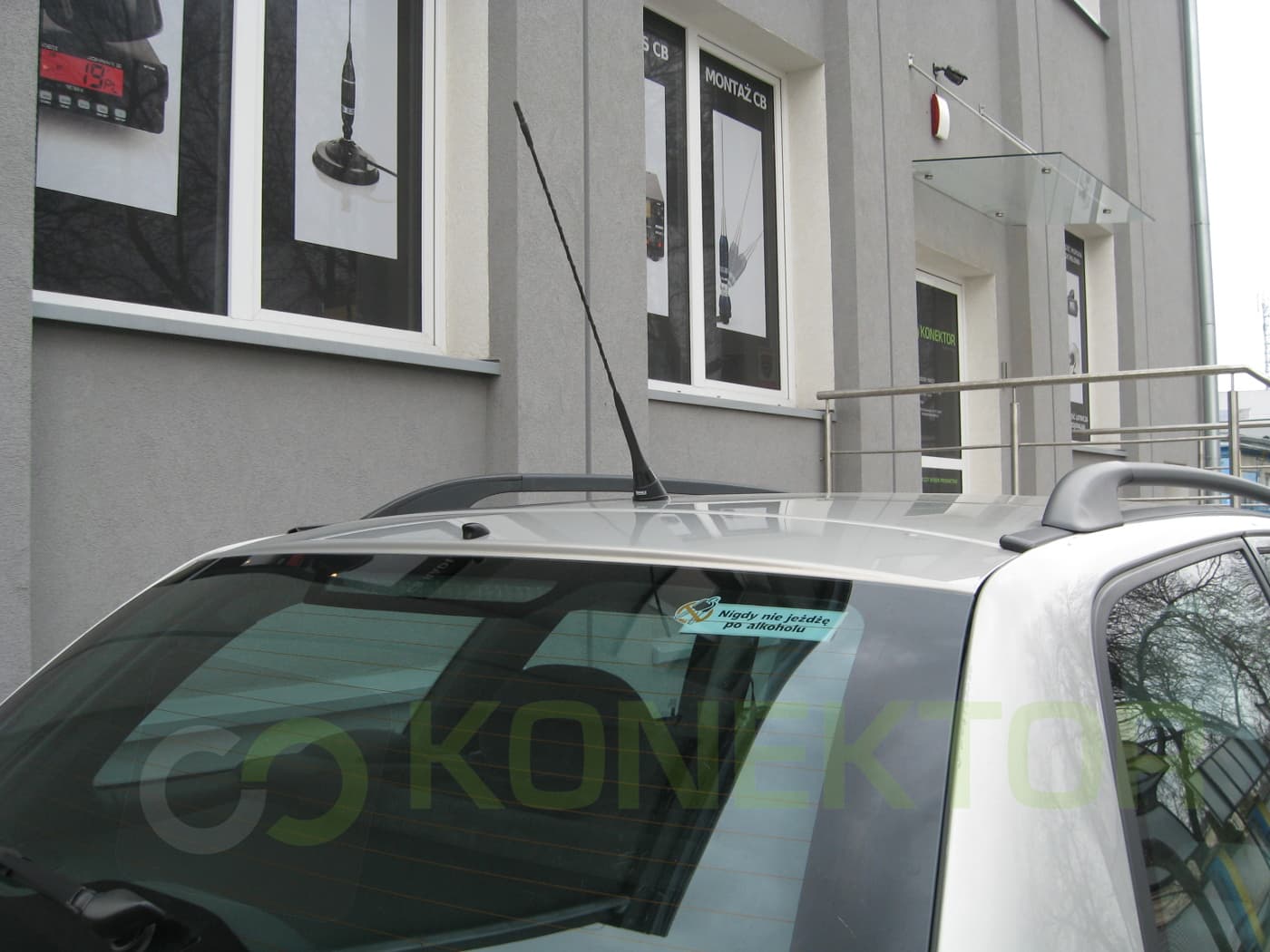 SIRIO TRIFLEX antena 3-zakresowa CB, FM, GSM - dyskretny wygląd jak antena FM!