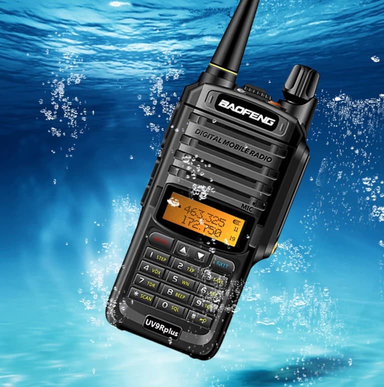 BAOFENG UV-9R Plus radiotelefon ręczny 8W VHF/UHF 136-174/400-520MHz wodoszczelny norma IP-68 WOPR, budowy (jak Baofeng T-57)