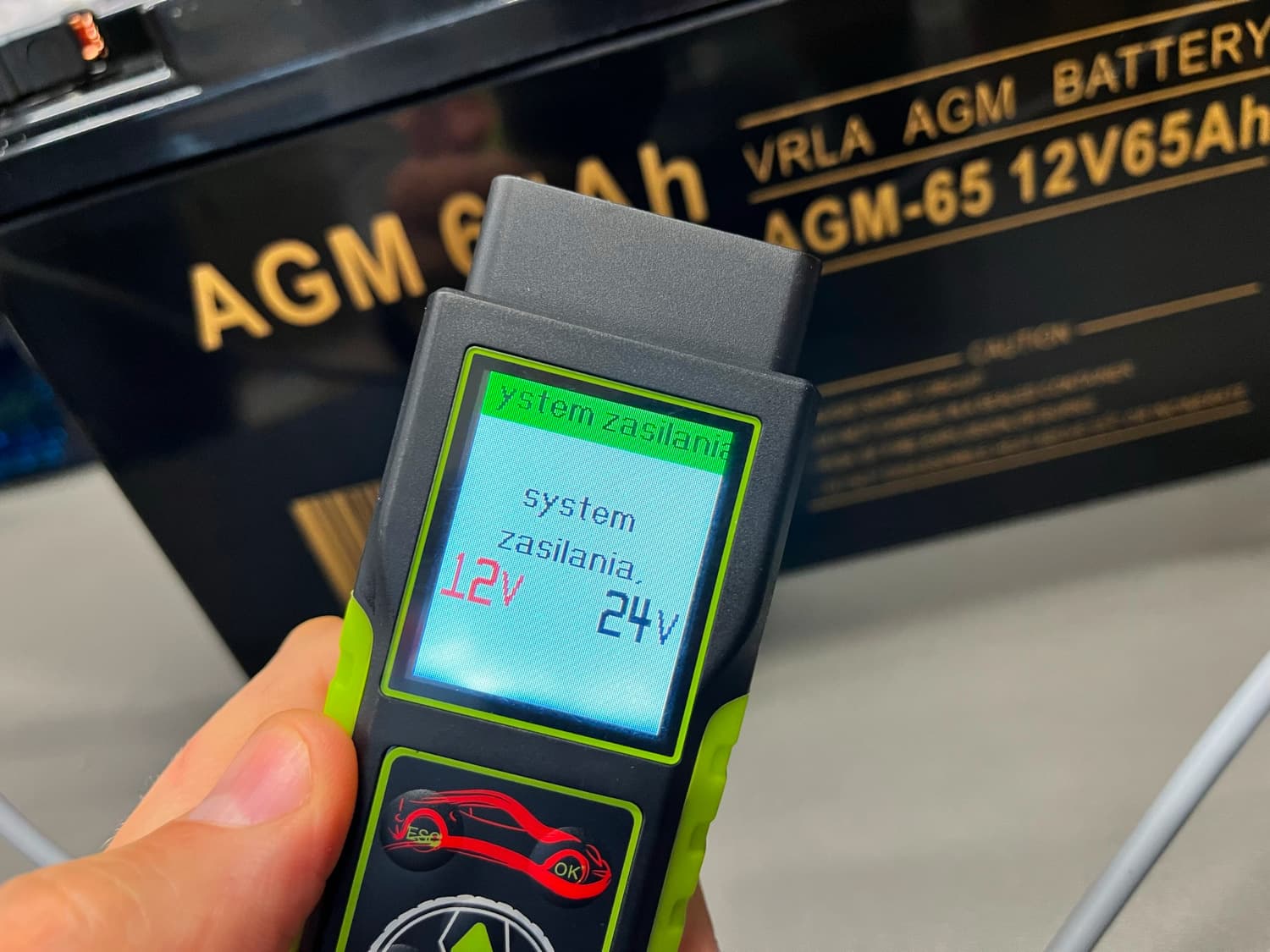 TOPDIAG BT400 PowerTool 4 in1 samochodowy tester zasilania (test baterii, podtrzymanie napięcia, piny OBD2, pobór prądu), POLSKIE MENU