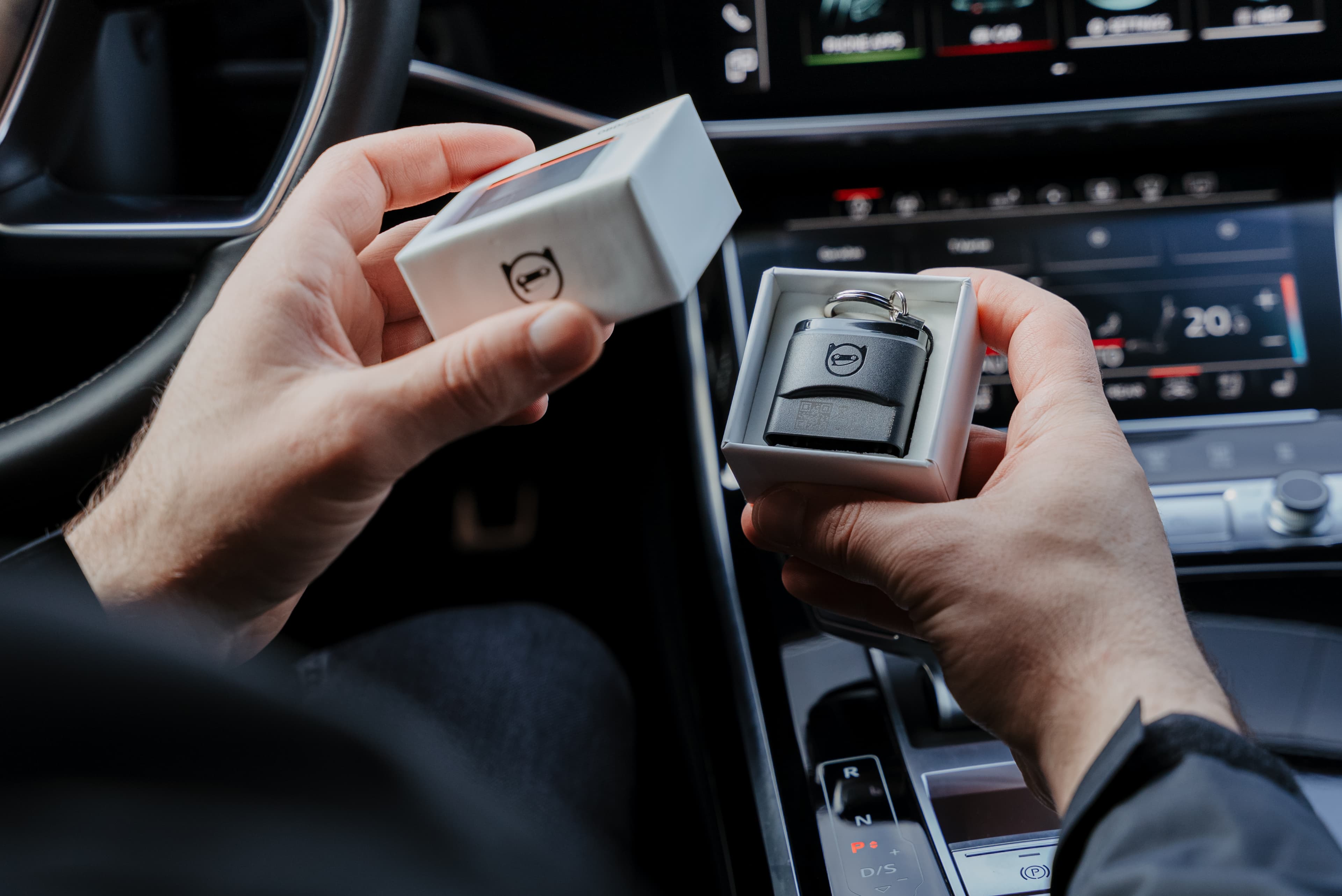 OBD Eleven NextGen Device + 200 kredytów iOS / Android najlepszy