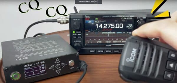 JNCRadio CS-818 skrzynka antenowa 1.8-54MHz / 30W, integracja z Yaesu FT-817 / FT-818, tuner antenowy z baterią - również do Icom IC-705