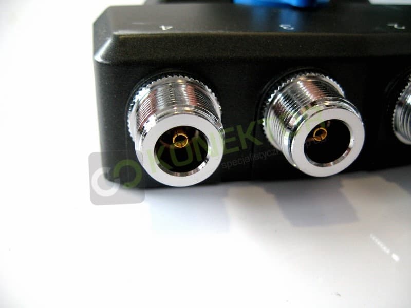 Przełącznik antenowy 4-pozycyjny D-ORIGINAL DX-SW4MIX-EN (0-900MHz) 2 gniazda M (SO-239), 2 gniazda N