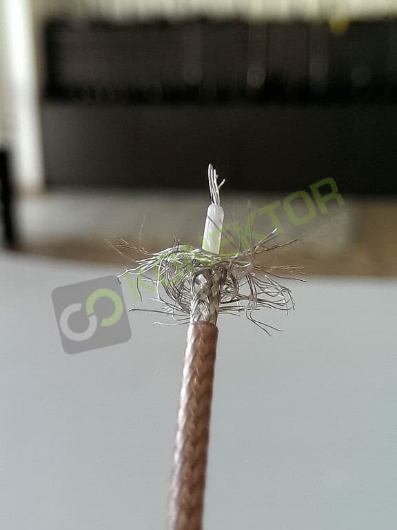 Nagoya TFL-316 supercienki kabel koncentryczny 50 Ohm średnica 2.35mm, osłona teflonowa (RG-316)