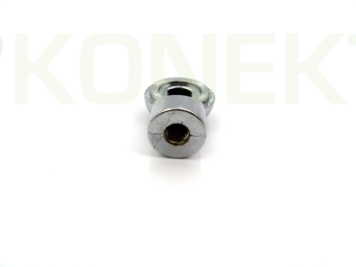 Adapter przejściówka gniazdo M6 / oczko DV wersja krótka do VOLVO, SCANIA, MAN, Mercedes Actros, podstawa Pirat