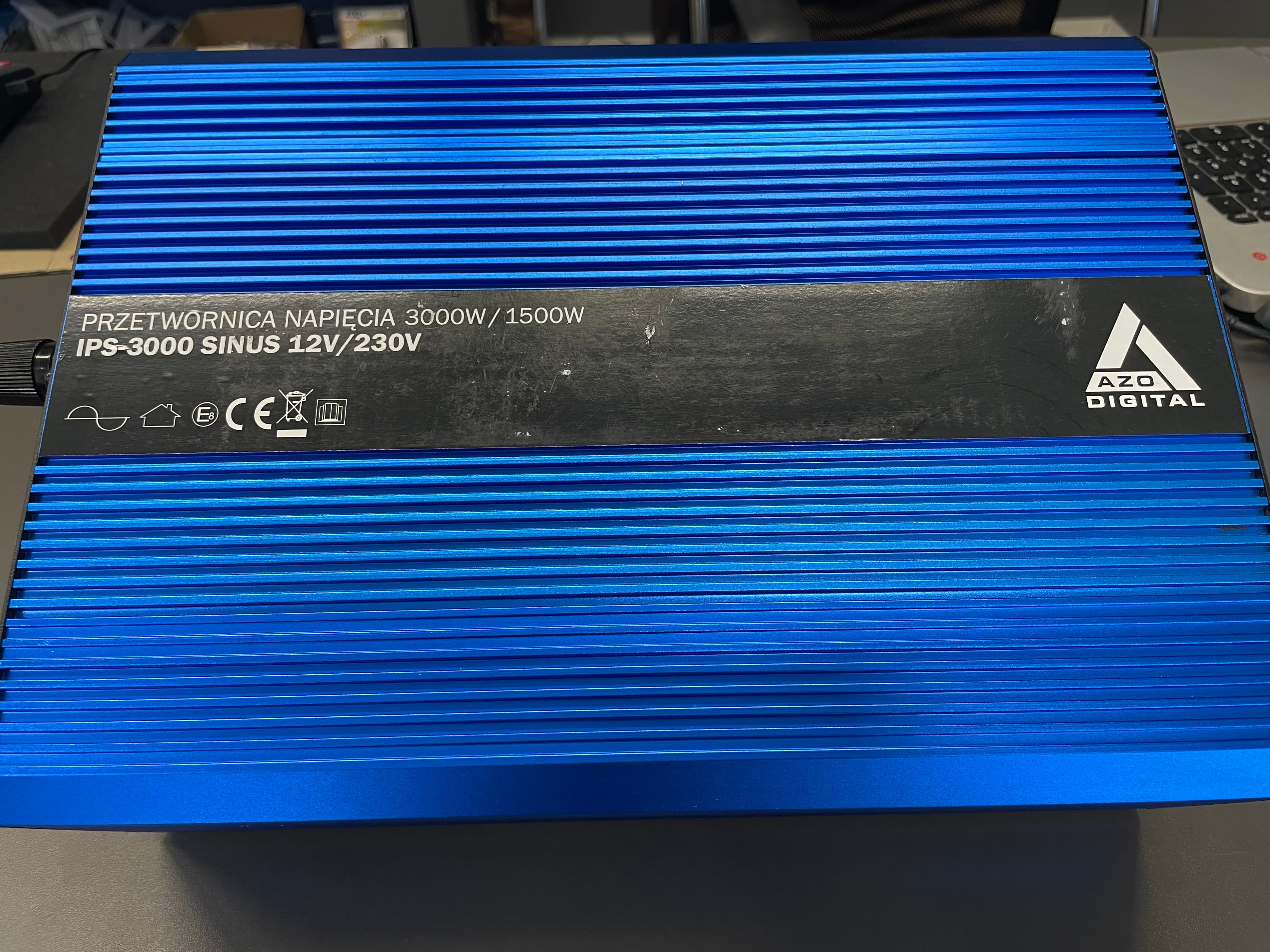 AZO IPS-3000-S SINUS PRZETWORNICA NAPIĘCIA Z PILOTEM 12V/230V 3000W z miękkim startem np. POMPY LODÓWKI - 3 lata gwarancji