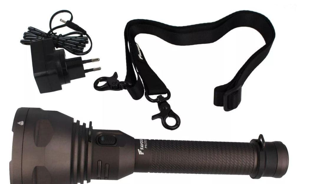 Favour Protech T2617 latarka LED XP-L Hi Cree 1100 lumenów