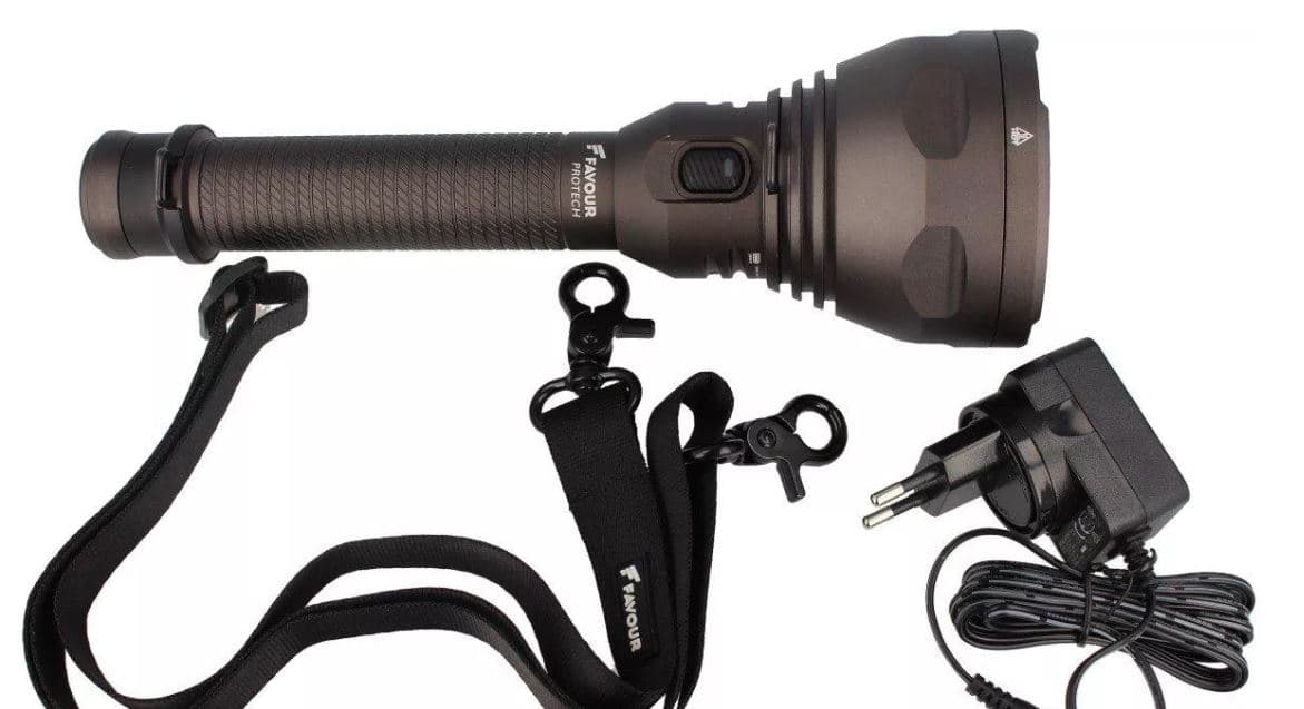 Favour Protech T2617 latarka LED XP-L Hi Cree 1100 lumenów