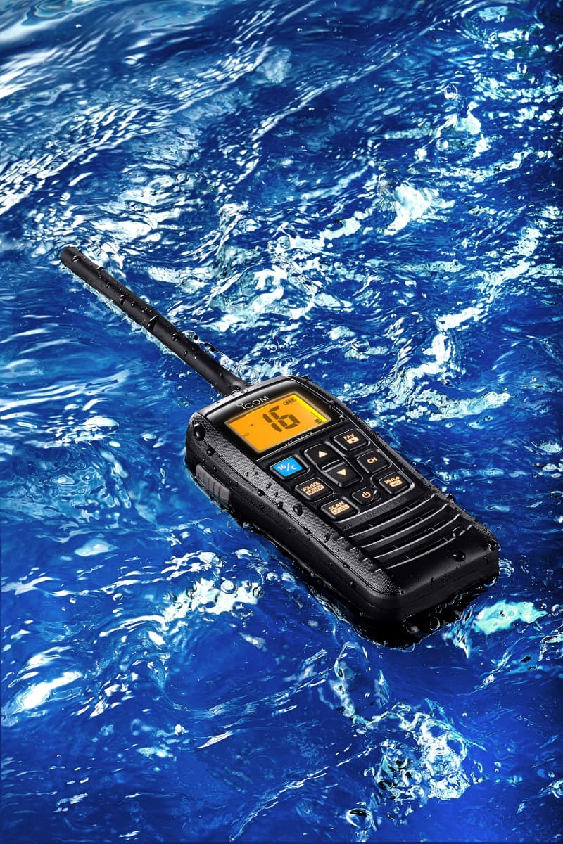 Icom IC-M37 ręczny radiotelefon morski / jachtowy WODOODPORNY IP57, pływający, dioda, moc 6W Made in Japan (następca IC-M35)