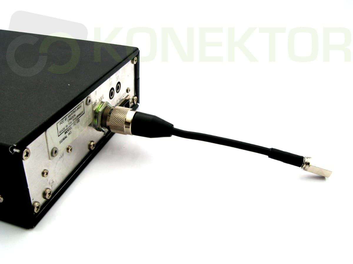 Adapter antenowy do SCANIA przejściówka UHF/wtyk FME do Scania, MAN i innych ciężarówek (nie wymaga lutowania)