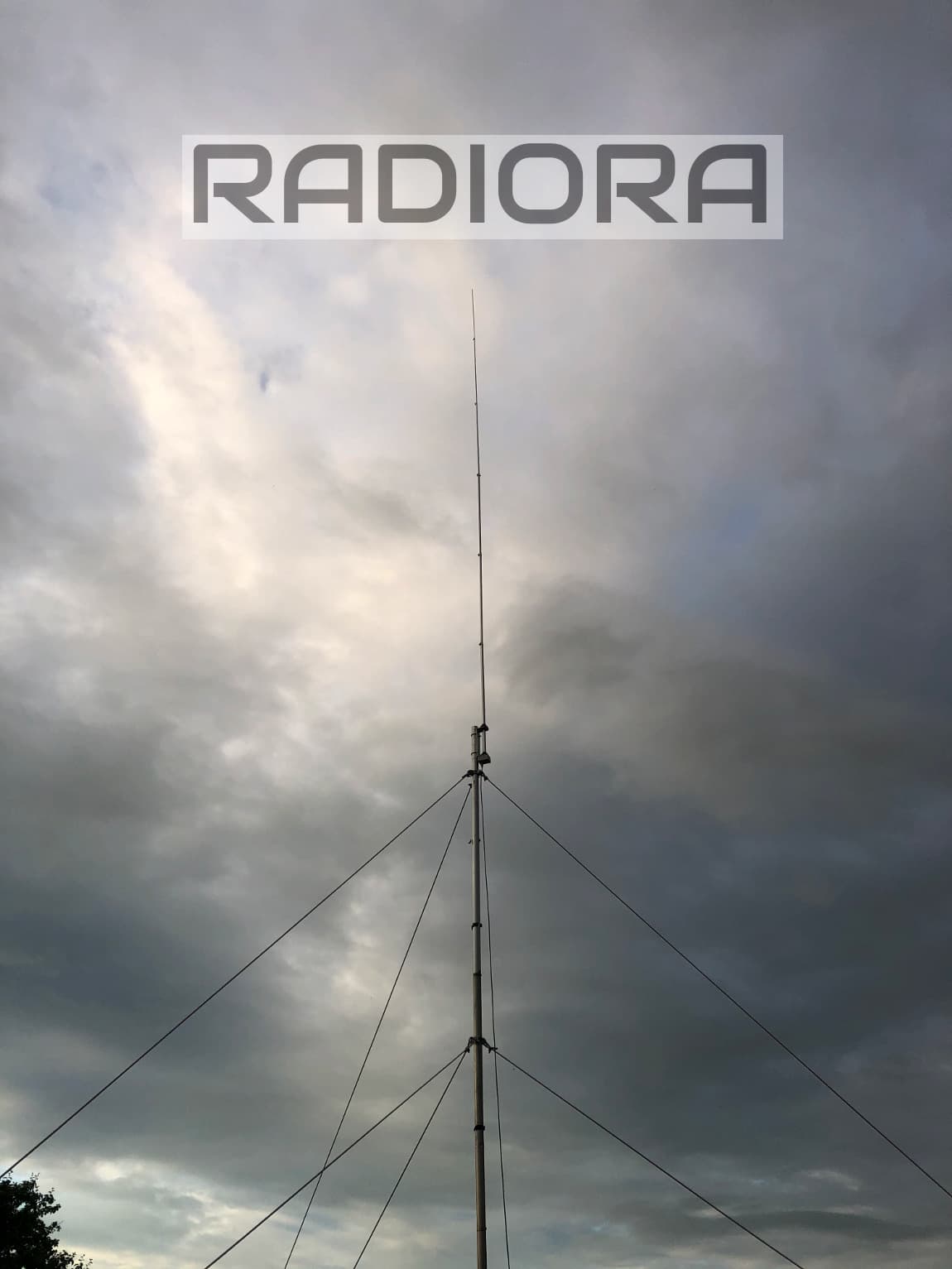 RADIORA GP-2040 aluminiowa antena KF 40m/20m 150W - długość 600cm - antena pionowa typu GP (3.5-52MHz z ATU)