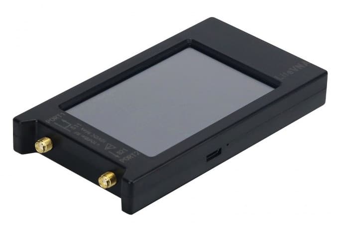 LiteVNA 64 analizator antenowy 50kHz - 6.3GHz (HF, VHF, UHF, LTE, WiFi 2.4/5GHz, IoT), dotykowy wyświetlacz 4" - szerszy zakres pracy od NanoVNA, SAA2