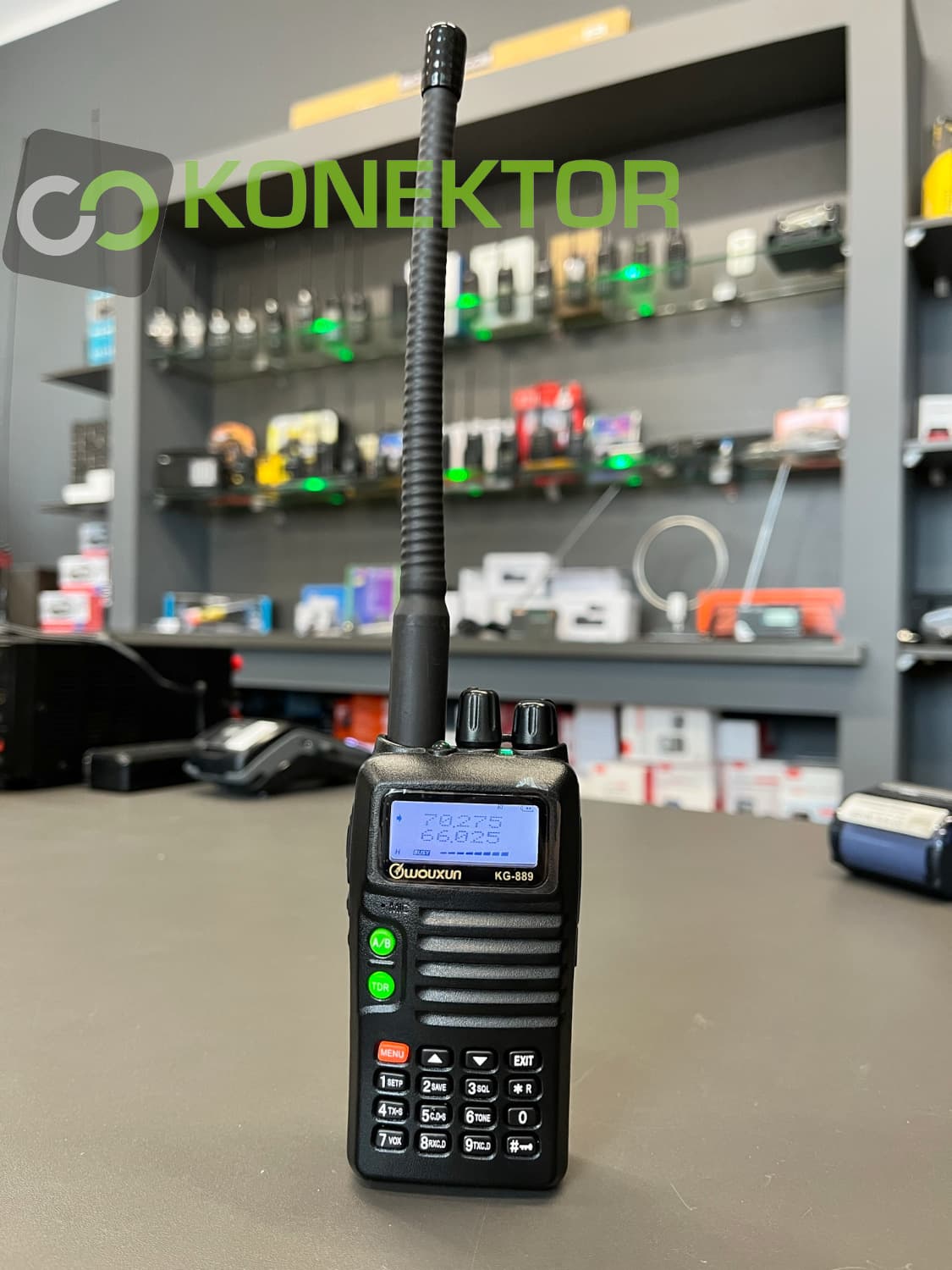 Wouxun KG-889 Export radiotelefon przenośny 5W VHF pasmo 4m 66-88MHz krótkofalówka
