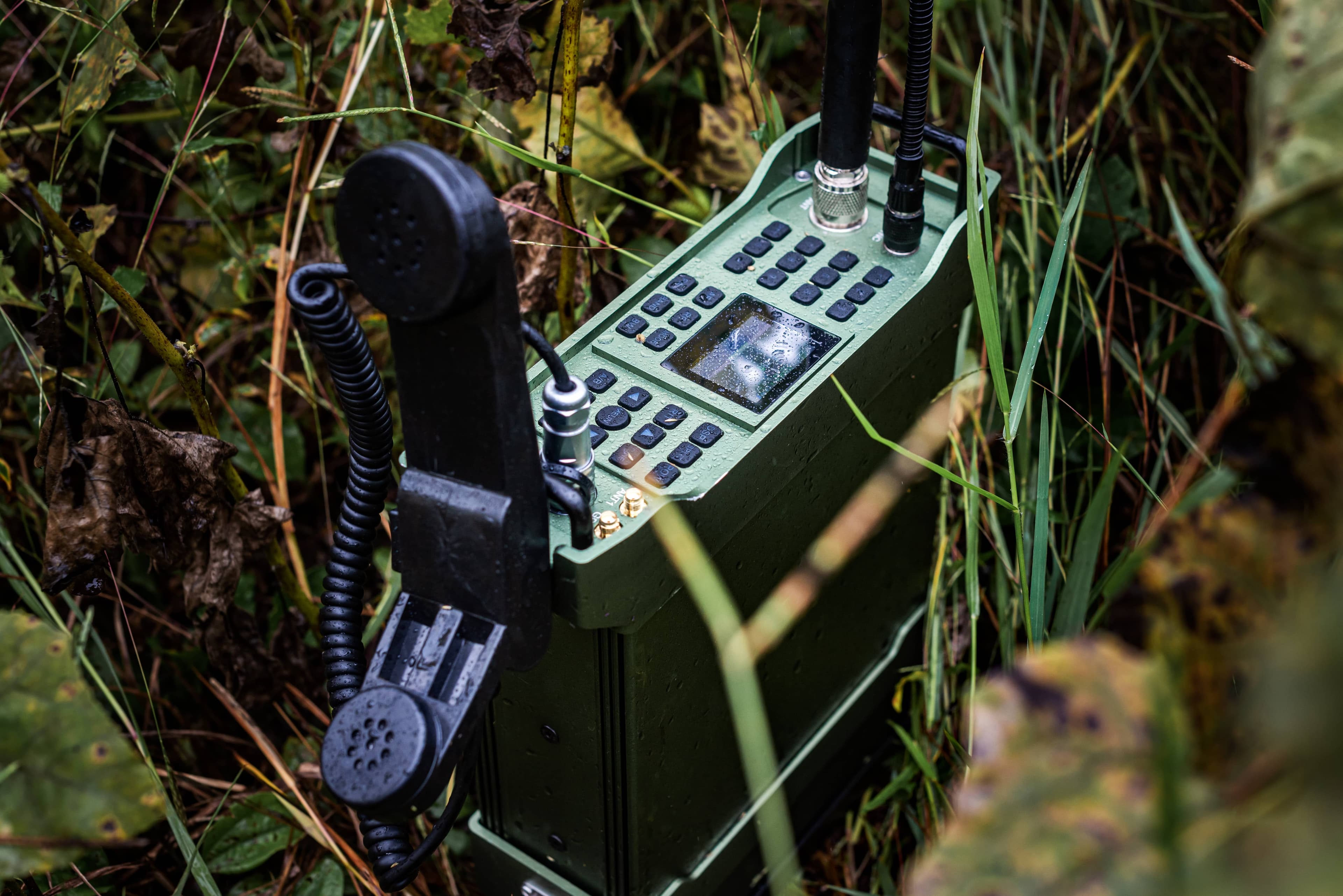 TBR -119 wielofunkcyjna radiostacja pojazdowa / plecakowa SDR - radio survivalowe