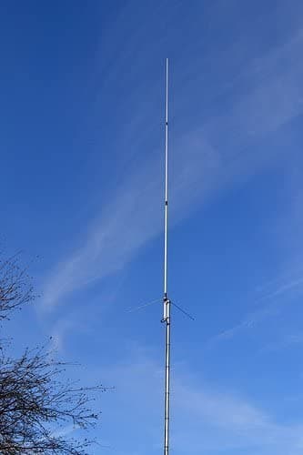 Diamond F23 antena bazowa VHF 5/8 fali 144-174MHz długość 460cm, włókno szklane