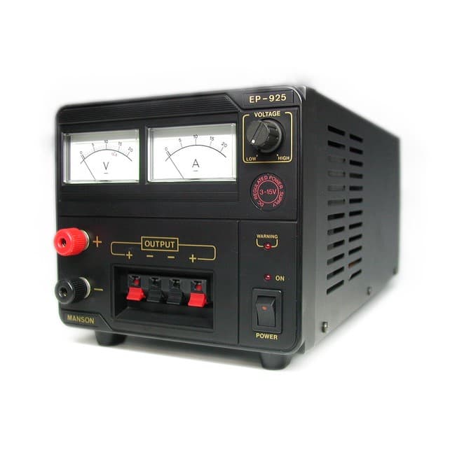 MANSON EP-925 zasilacz transformatorowy radiokomunikacyjny 13,8V 30A, regulacja napięcia 3-15V