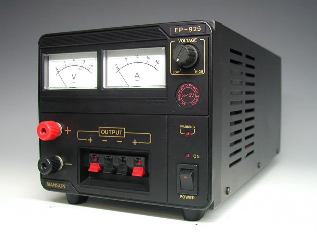MANSON EP-925 zasilacz transformatorowy radiokomunikacyjny 13,8V 30A, regulacja napięcia 3-15V