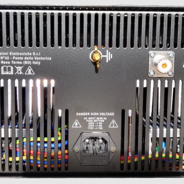 RM BLA 703 wzmacniacz mocy 500W AM/FM/SSB/CW/DATA 25-30MHz, wbudowany zasilacz sieciowy - Made in Italy