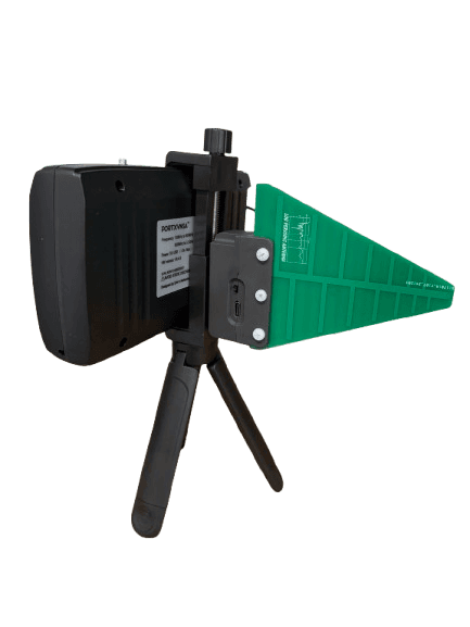 Radiora WB-6 antena kierunkowa szerokopasmowa 0.5GHz-6GHz + LNA 20dB (np. do UAV, analizatora widma, EMC, odbiornik HackRF One, RTL-SDR, SDRPlay, N300U, S300U, Uniden, Icom, AOR)