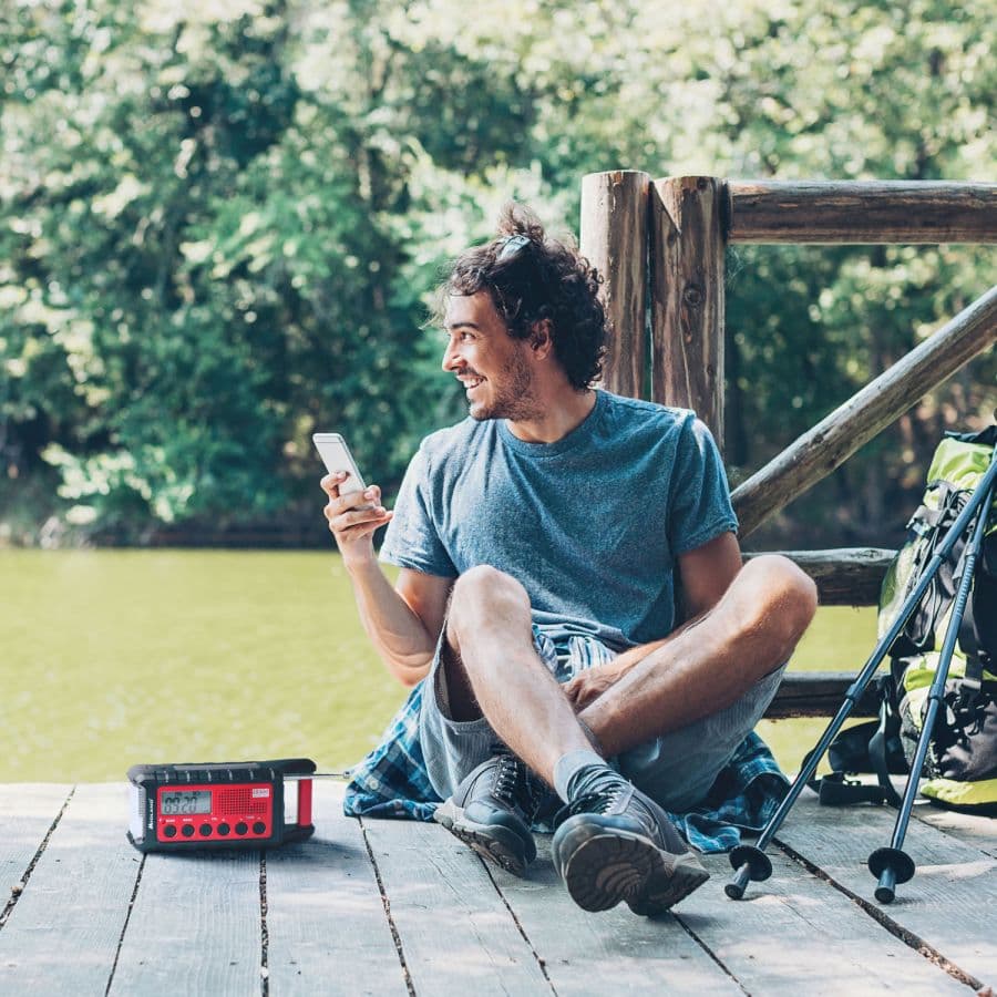 Midland ER300 radio awaryjne AM/FM z latarką, powerbankiem i wieloma źródłami zasilania - radio dla preppersa, survival