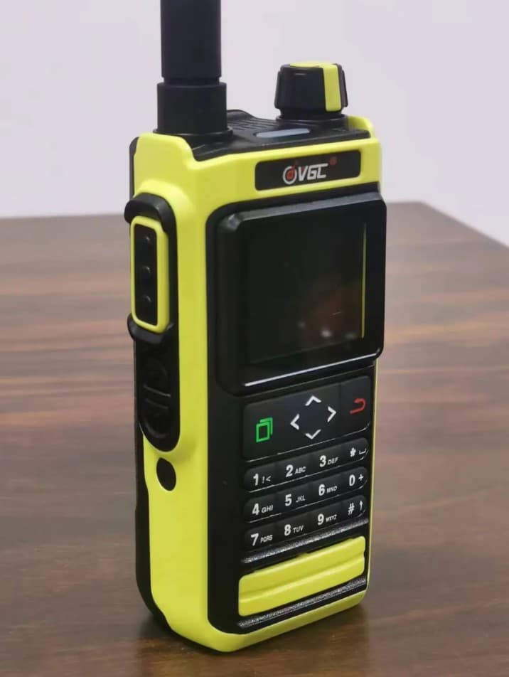 VGC VERO VR-N76 GREEN NEON radiotelefon ręczny VHF/UHF moc 7W z GPS, APRS / BSS, IP67, radio FM, bluetooth, odsłuch airband