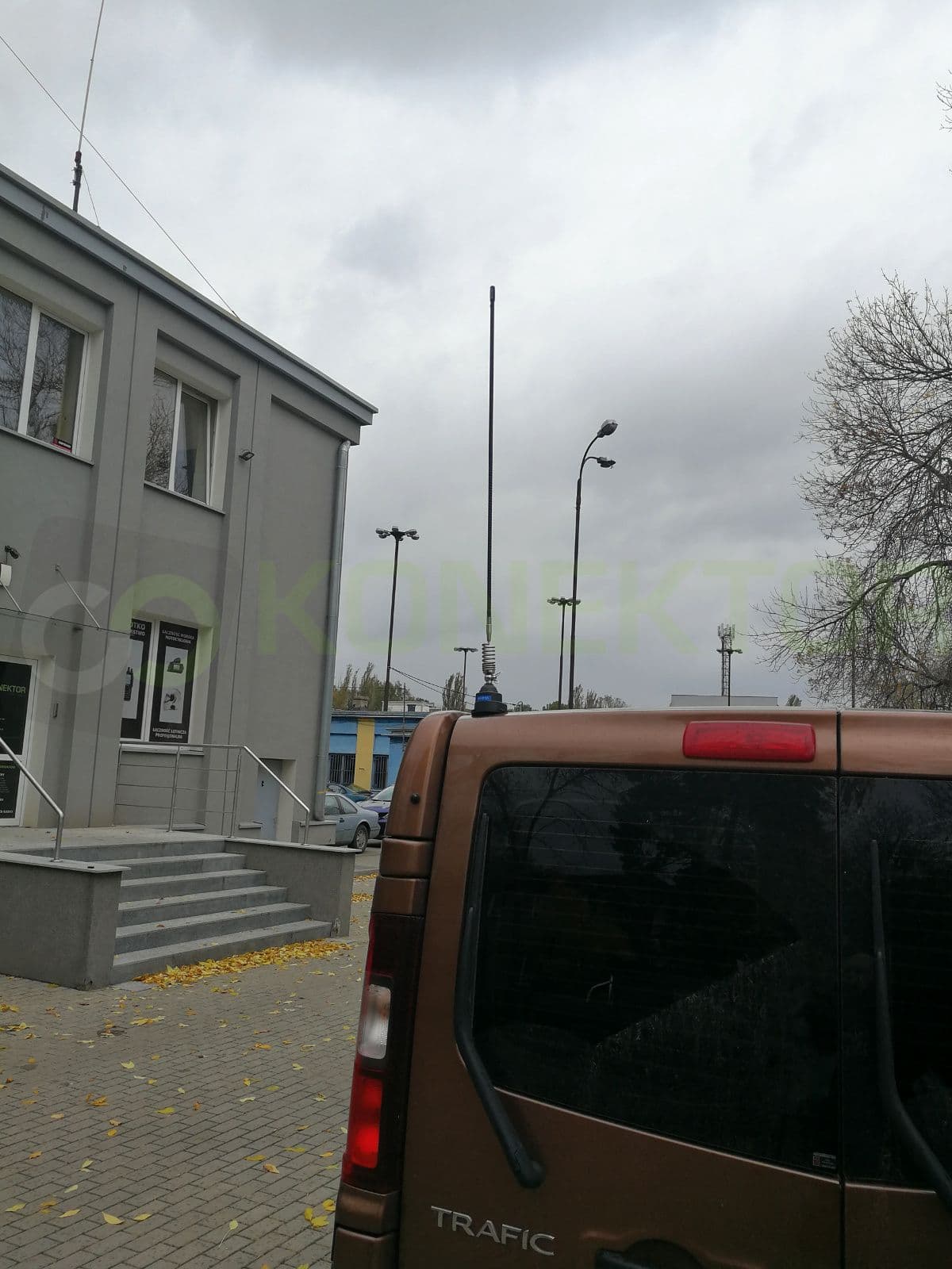 SIRIO DELTA 27 Antena CB helikalna montażowa (do montażu) 95cm kabel 4m + uchwyt KLAPOWY SF-40 (Delta27)