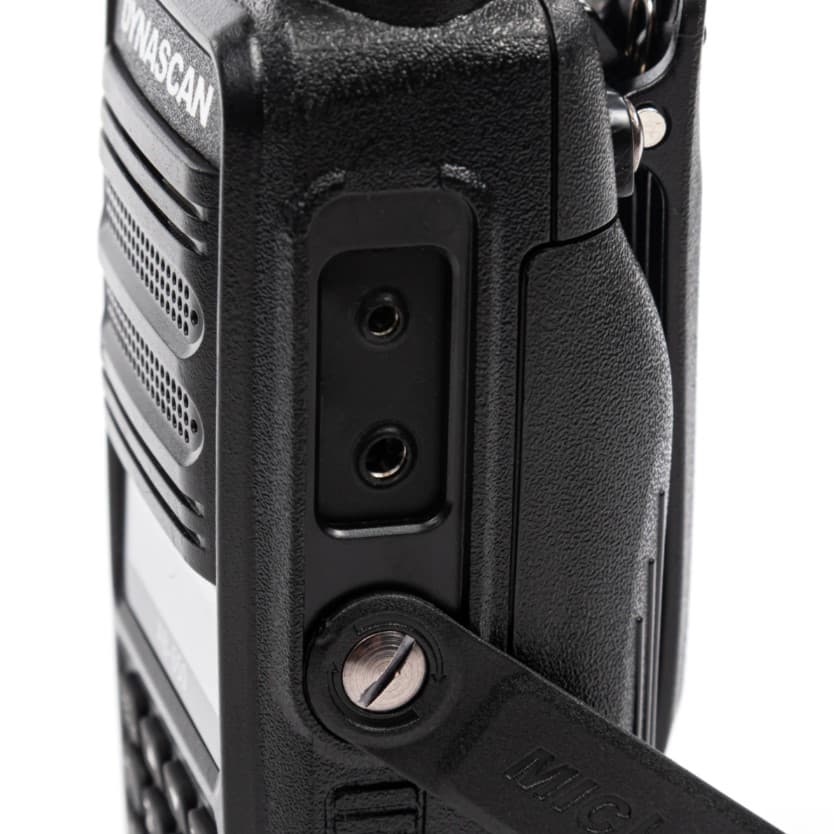 Dynascan AB-650 radiotelefon lotniczy ręczny, moc 6W PEP, VOX, bateria 2600mAh, przycisk alarmowy (radio lotnicze przenośne airband VHF)