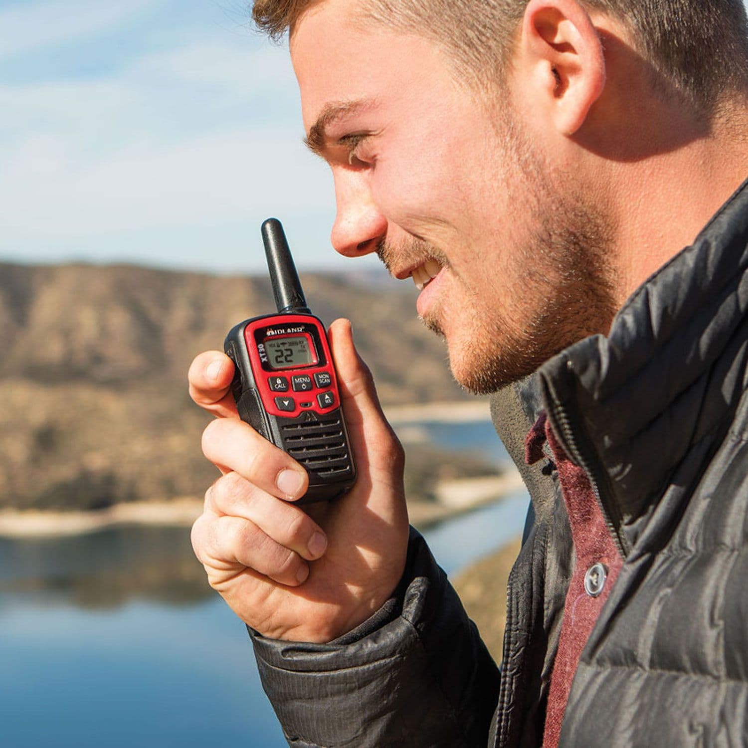Midland EK35 zestaw awaryjny / ratunkowy: 2x krótkofalówka PMR XT30 + radio ER300 + koce ratunkowe 4 szt. (outdoor emergency kit)